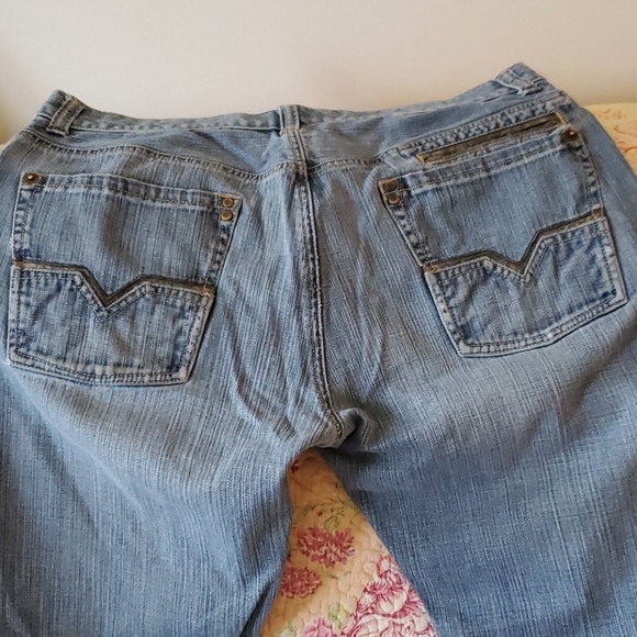 Guess Jeans. - Picture 5 of 7
